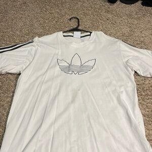Adidas xl shirt